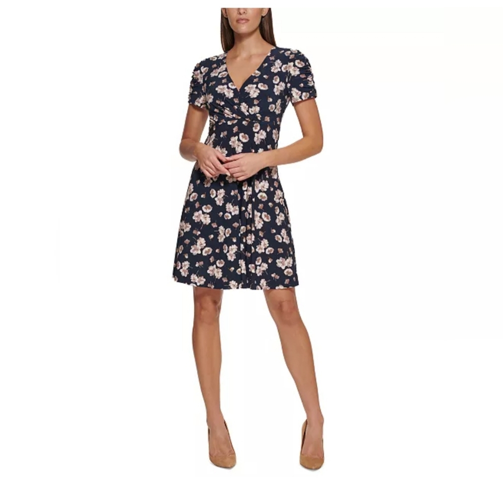 Women's clothing (532)